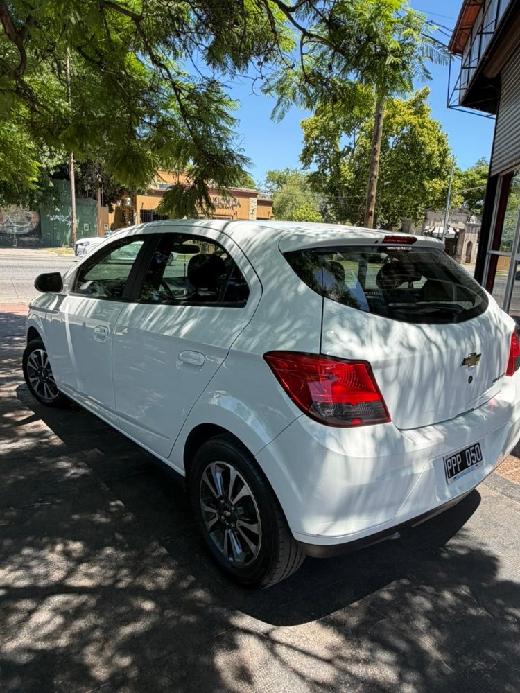 Chevrolet ONIX 1.4 LTZ — foto 11